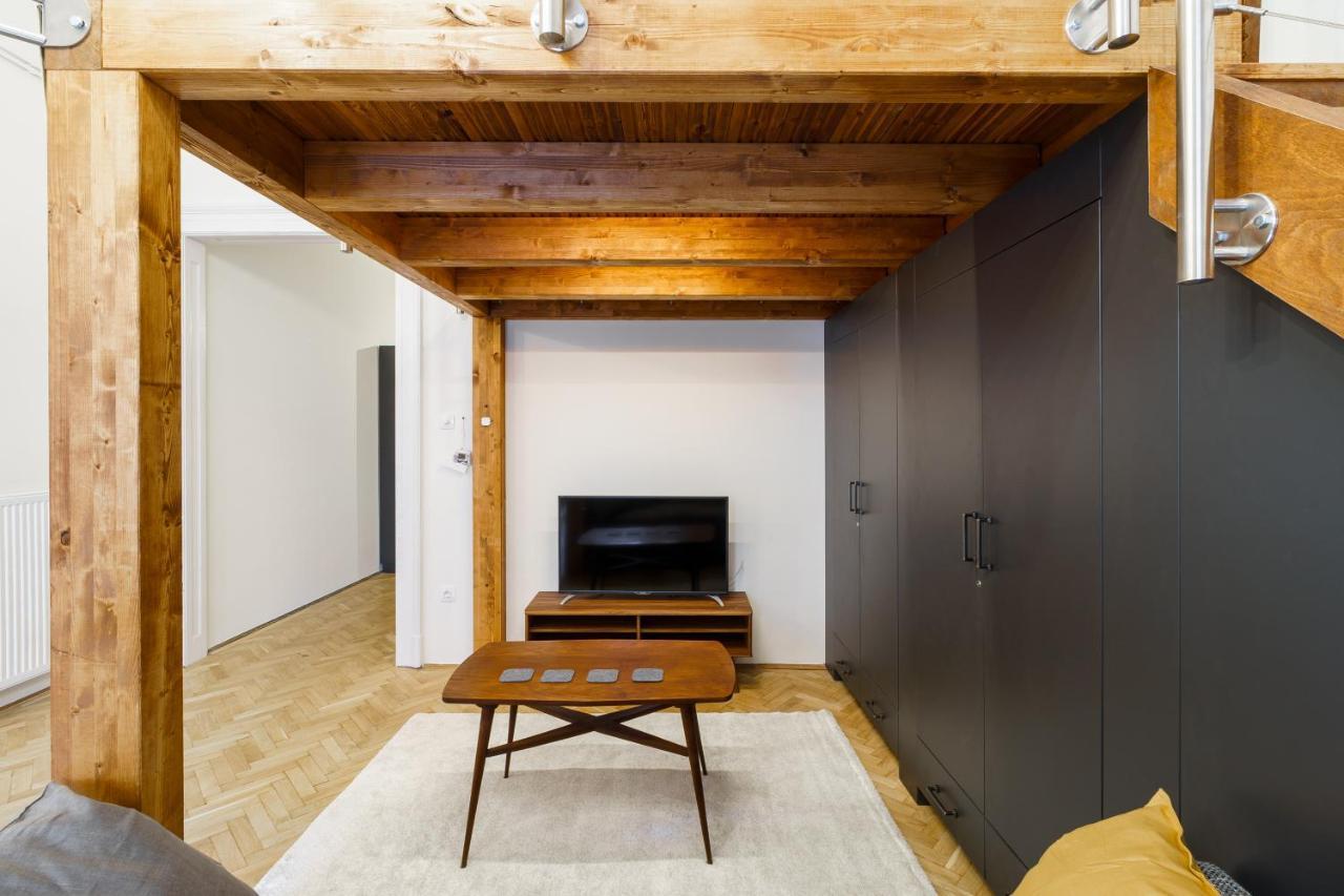 Central Loft-Style Flat Next To Danube Budapeste Exterior foto